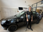 Отделение Социального фонда по Кировской области вручило адаптированный автомобиль жителю Котельнича.